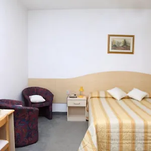 Hotel La Rondine ***